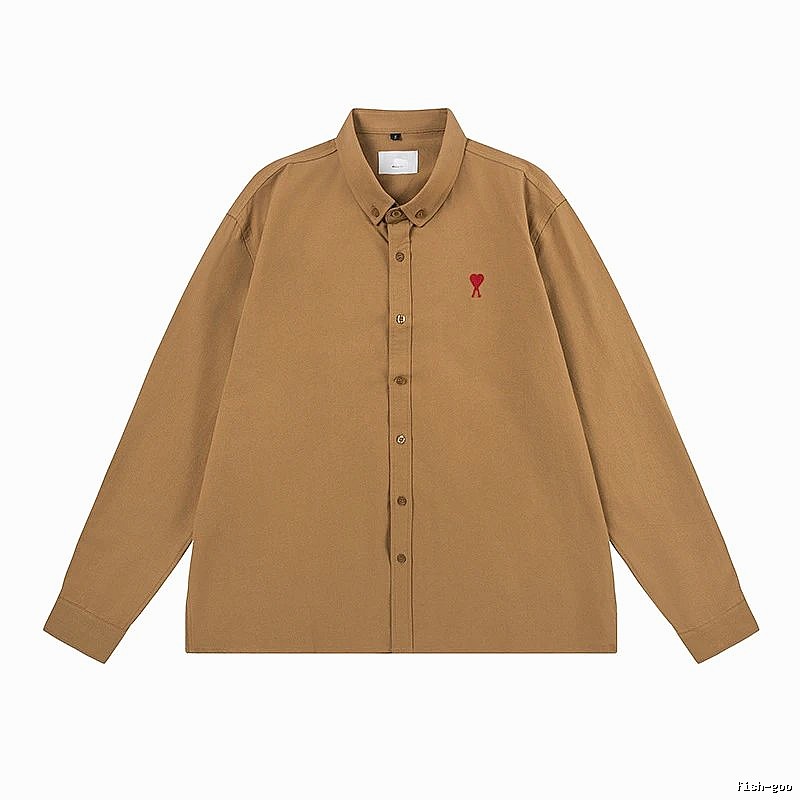 AMI's loving and simple khaki shirt