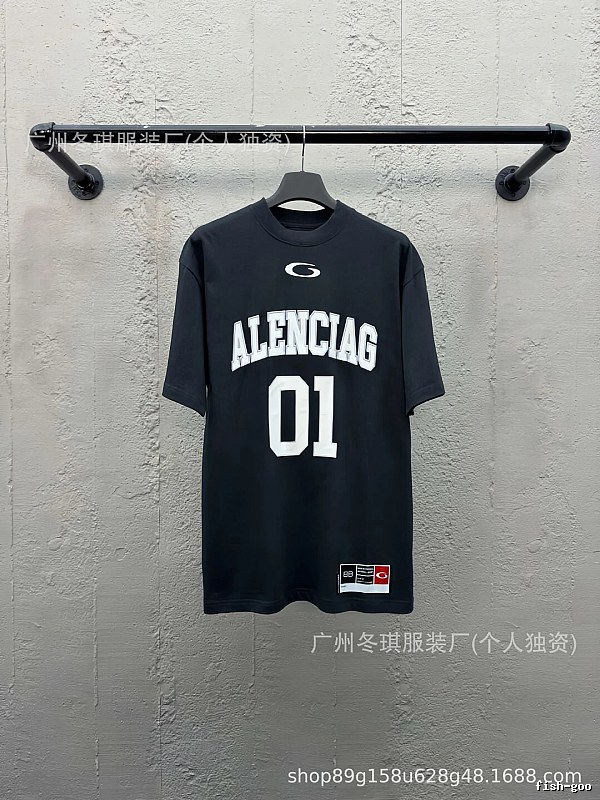 Balenciaga sporty black T-shirt