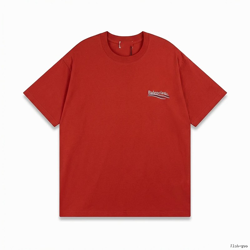 Balenciaga's simple-style red T-shirt