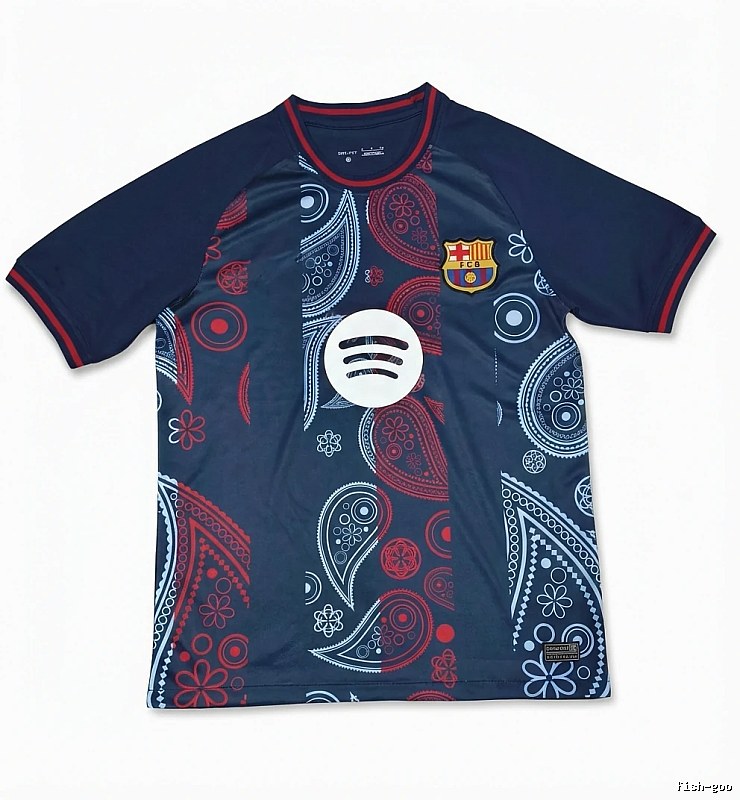 Blue T-shirt with Tokyo Ghoul print in trendy style