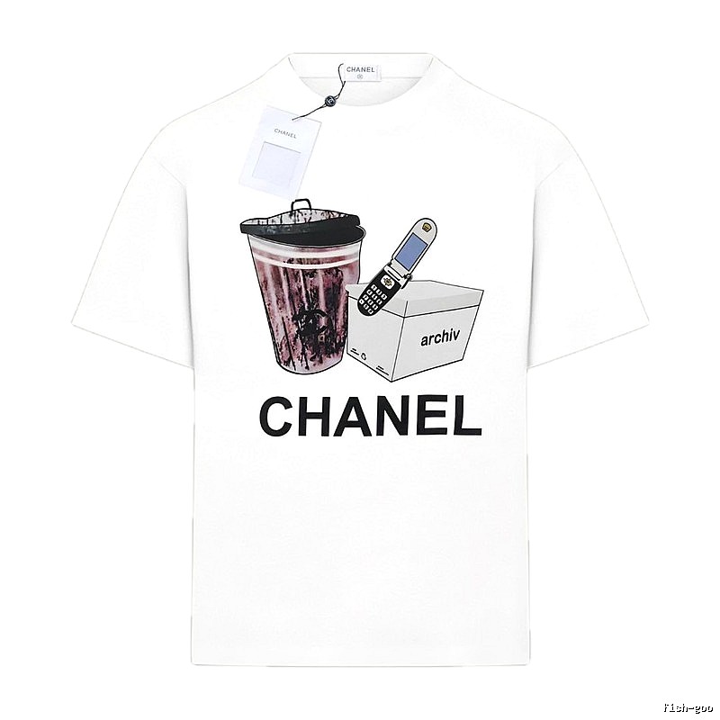 Chanel retro - style white T - shirt