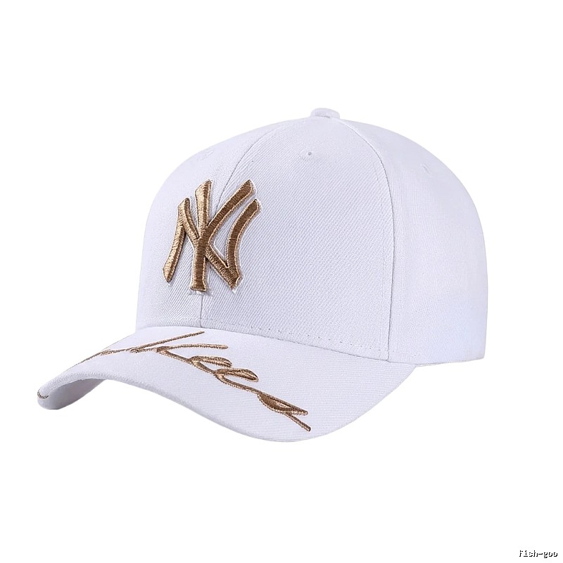 Classic-style white baseball cap of MLB