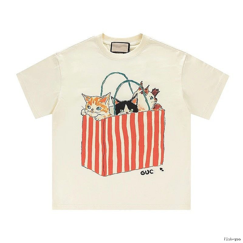 Gucci Cat Print Vintage Style Off-White T-Shirt