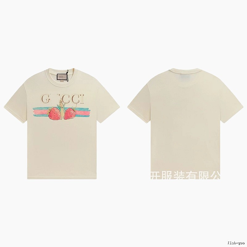 Gucci Vintage Off-white T-shirt with Strawberry Rabbit Print