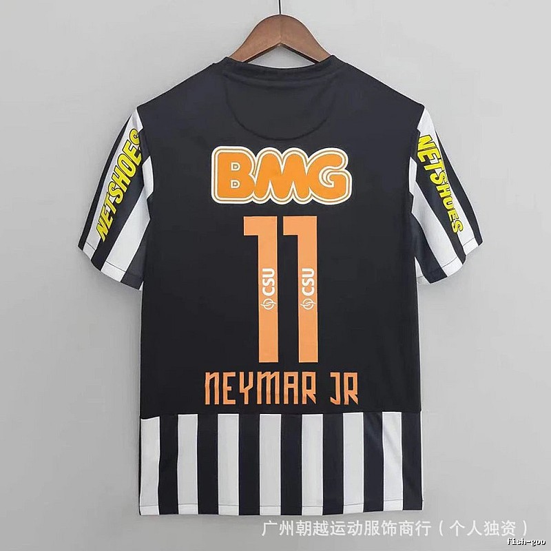 Manchester United Compact Beckham #7 soccer jersey White Black Retro for Sport-Inspired Styling