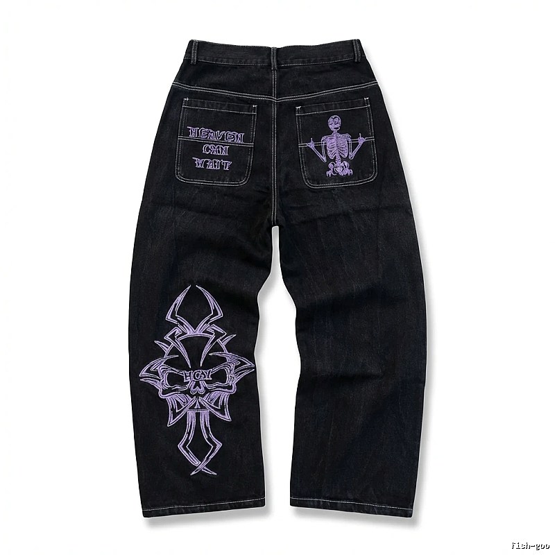 Y2K-style black trendy and cool jeans
